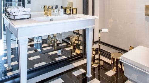 Highrise City Apartment							 Flooring Bathroom Residence							 Black Diamond Thassos Calacatta Lucina														